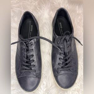 ECCO Men's Dark Leather Sneakers